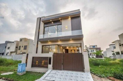 5 Marla brand new house for ale in DHA Lahore