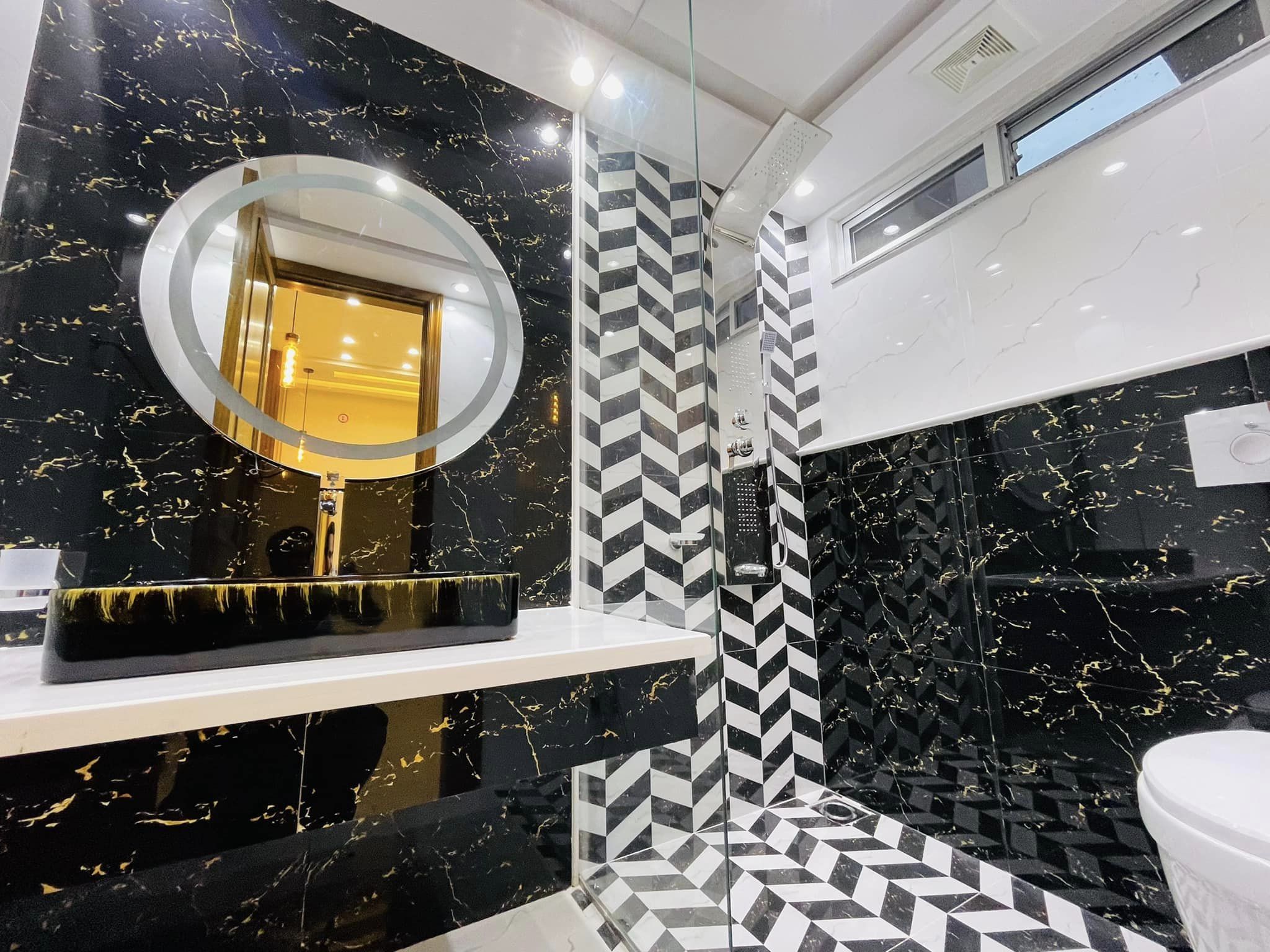 10 Marla brand new modern designed house for sale in Bahria town Lahore