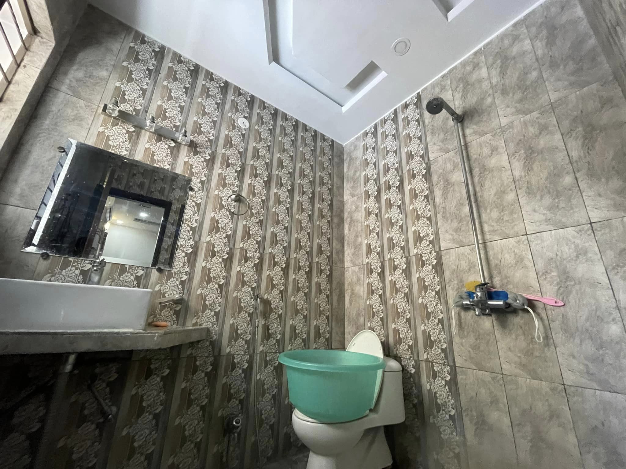 10 Marla renovated house for Sale In the hot location of Bahria town Lahore