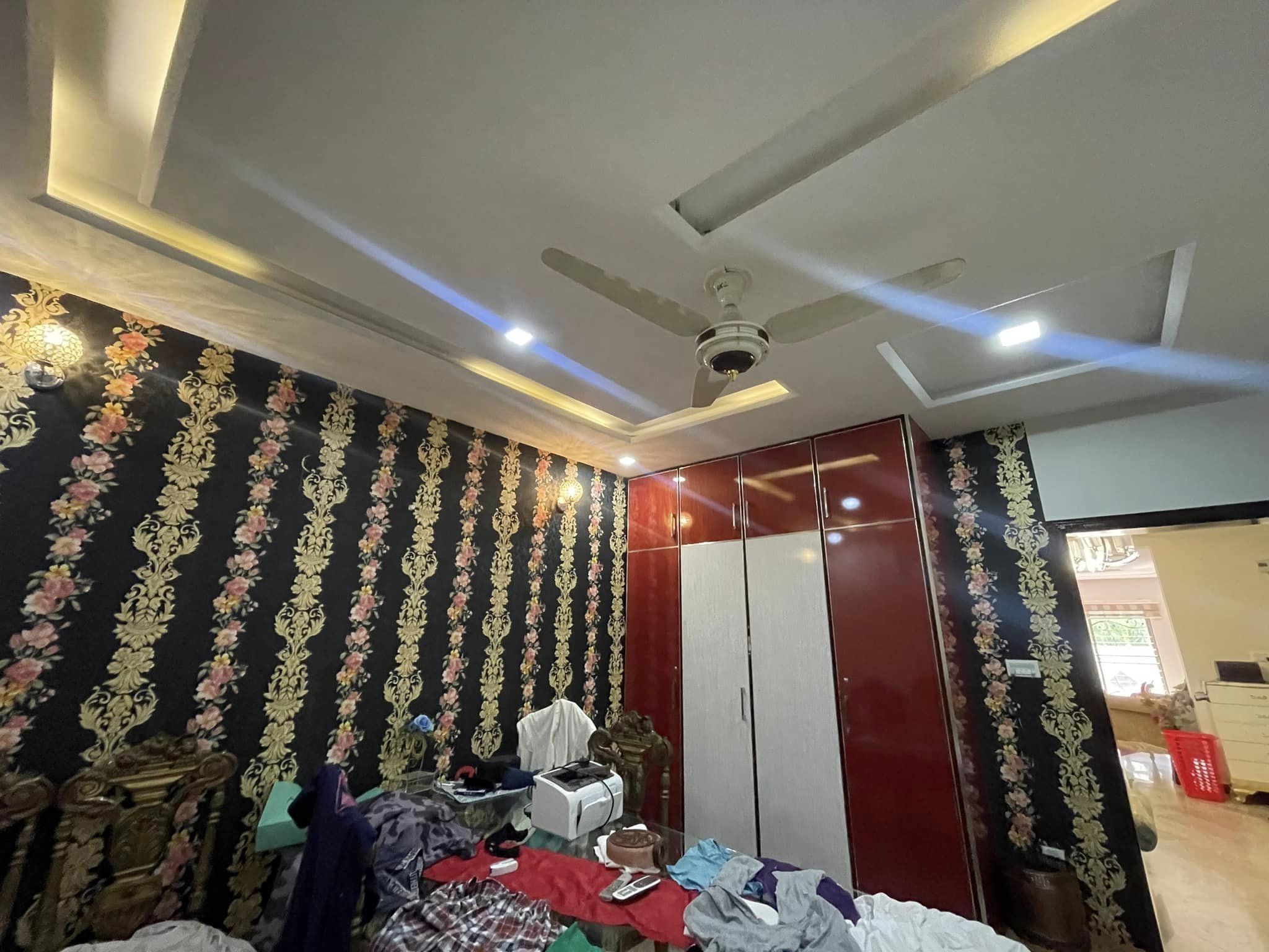 10 Marla renovated house for Sale In the hot location of Bahria town Lahore