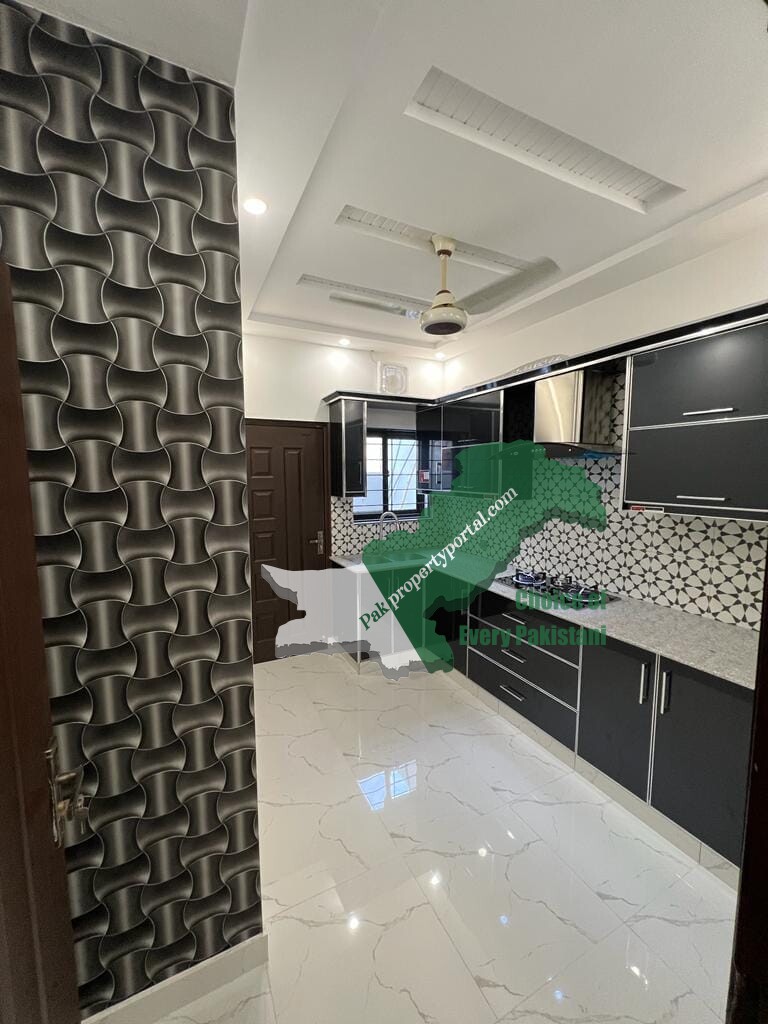 5 Marla ultra modern House Canal Valley Near Bahria town Lahore