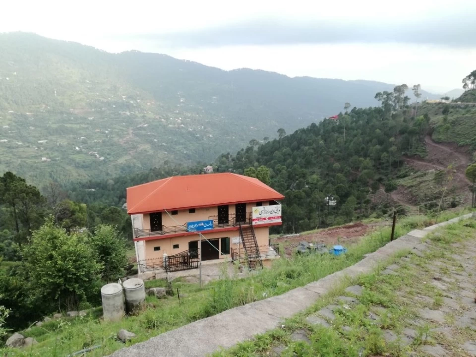 5 marla possession able plot for sale in Murree