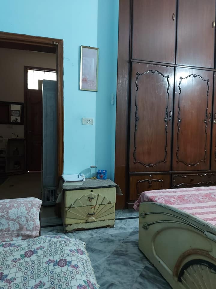 5 Marla Tripal Story House for sale in wapda town phase 1 G4 block Lahore