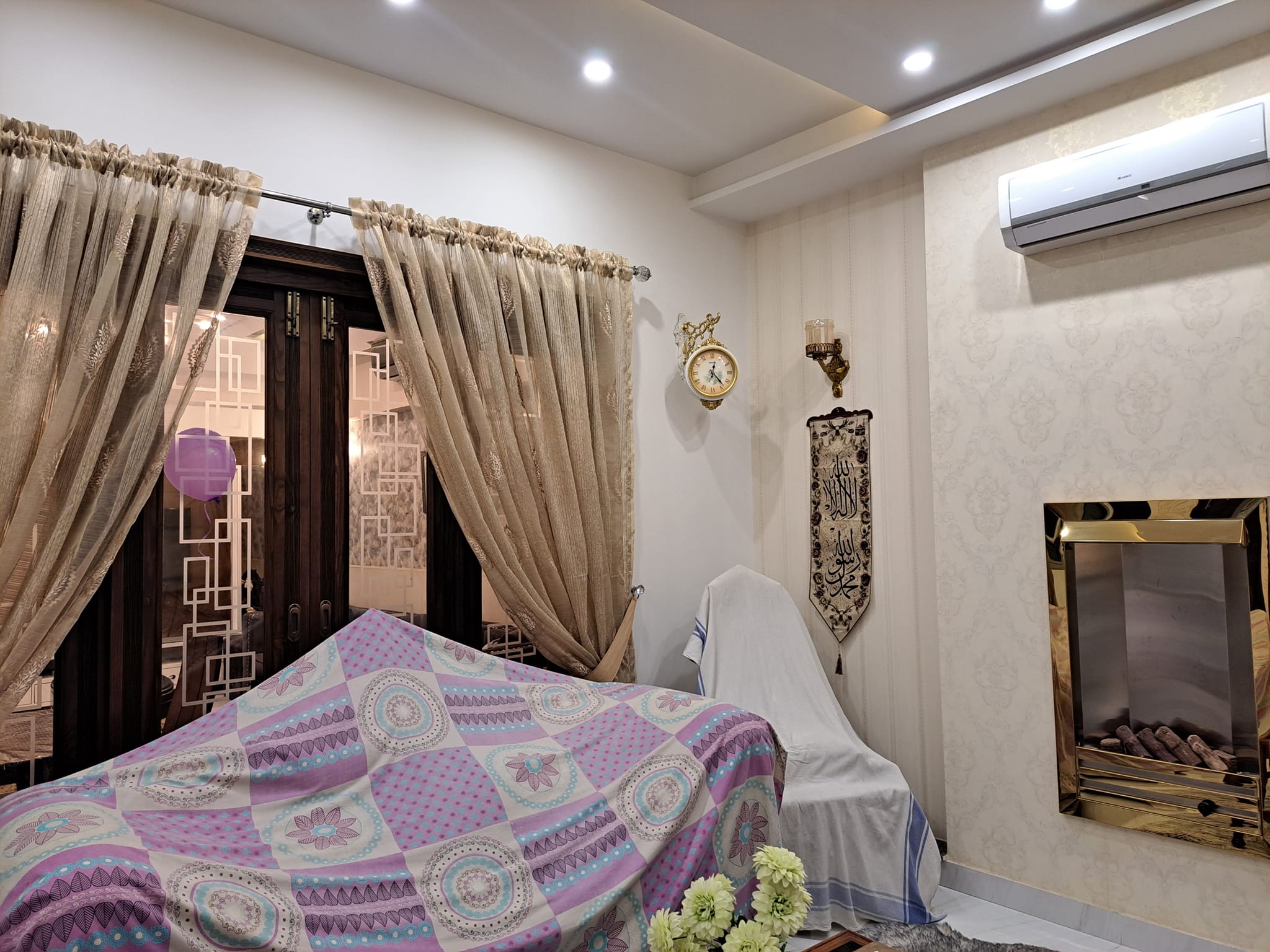 10 Marla Corner Slightly Used House  For Sale in State Life Society Lahore
