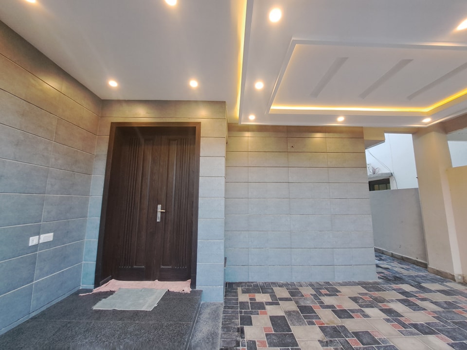 10 Marla Brand New Modern House for sale in State Life Society Lahore