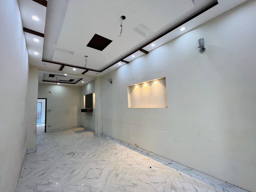 5 Marla single story house for sale in Hamza Town Phase 2 Lahore