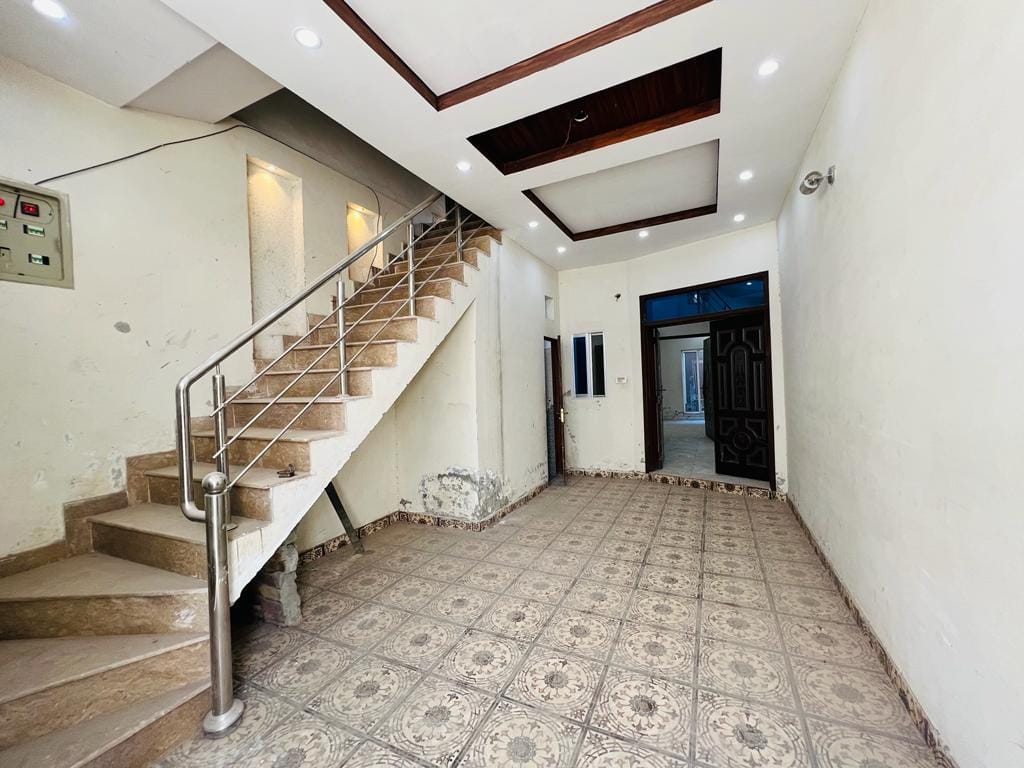 5 Marla single story house for sale in Hamza Town Phase 2 Lahore