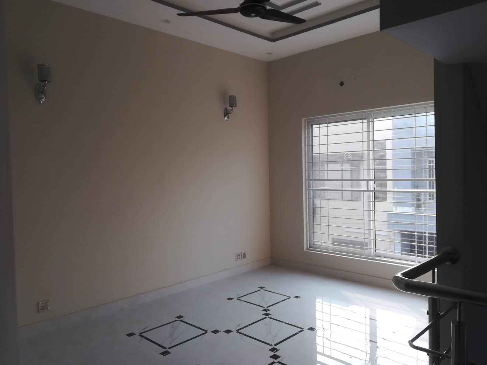 5 Marla Like brand new house Available for rent in Dream Avenue Housing society Lahore