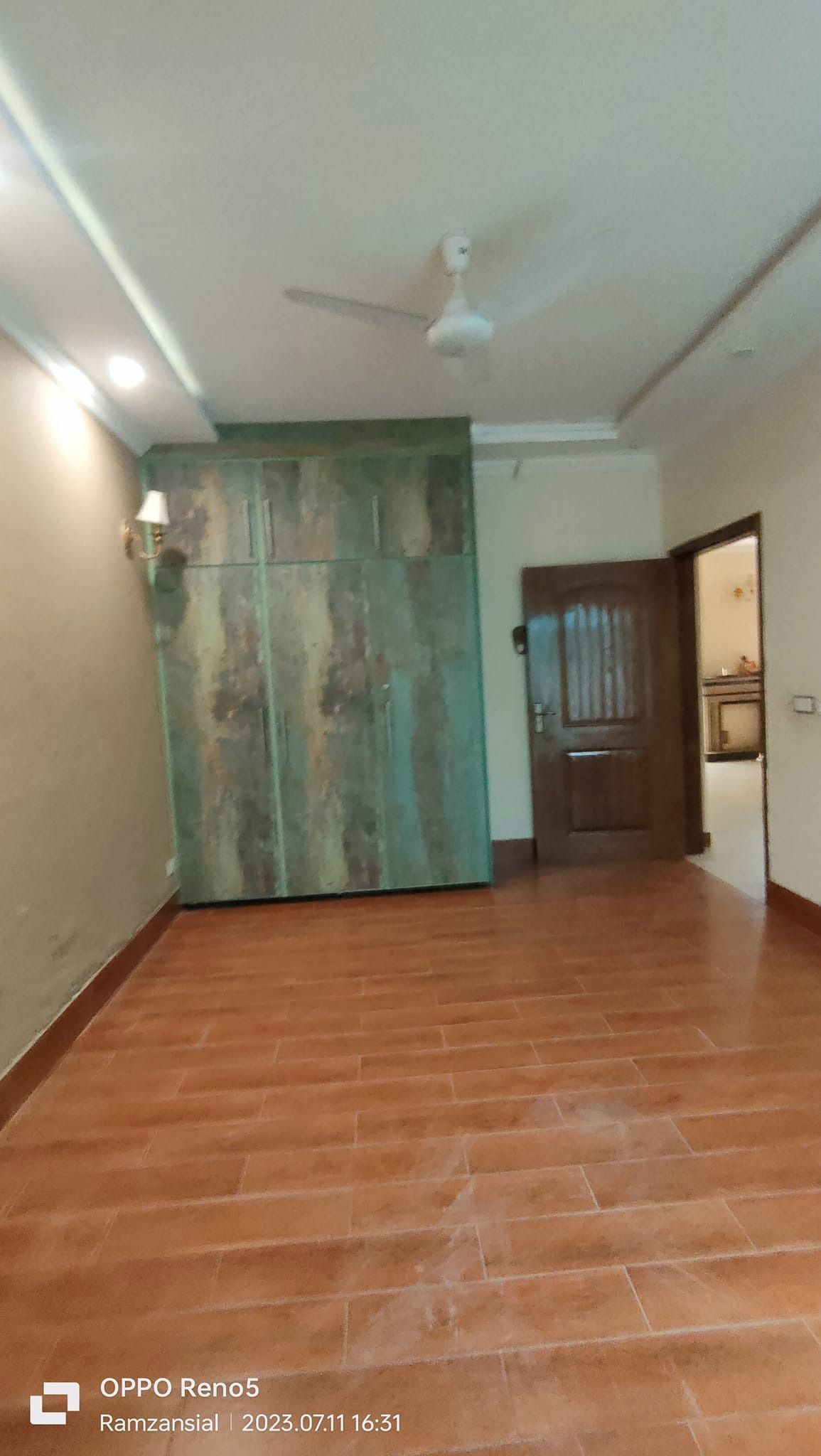 6 Marla is just like brand new first floor available for rent near UCP and Shaukat Khanum hospital in Lahore