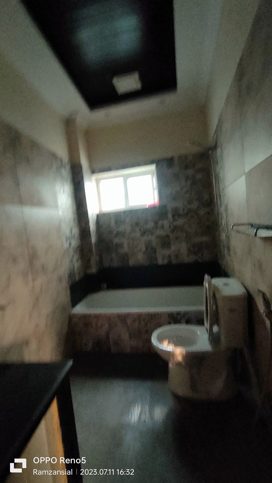 6 Marla is just like brand new first floor available for rent near UCP and Shaukat Khanum hospital in Lahore