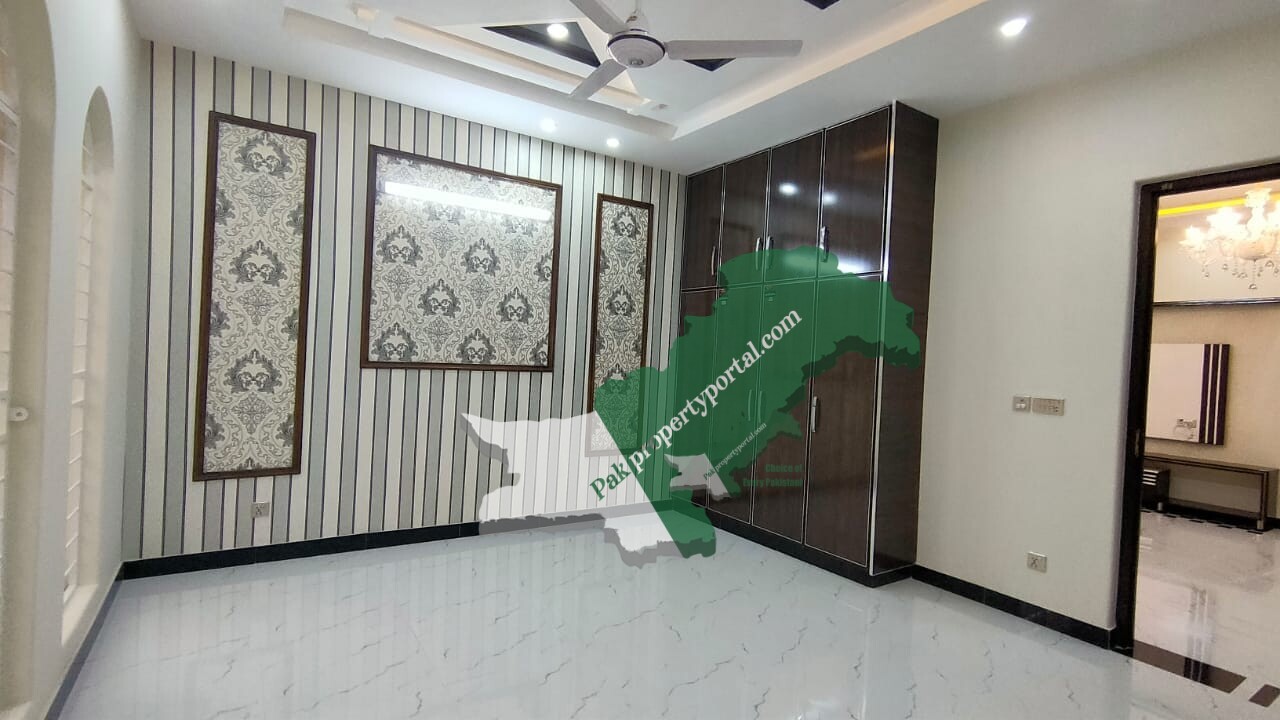 10 Marla brand new house for rent in Valencia Town Lahore