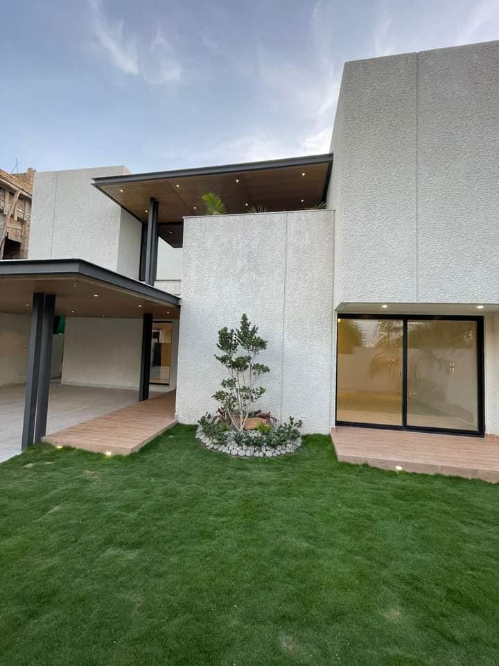 1 Kanal House Available for Sale in block C Bahria Enclave Islamabad