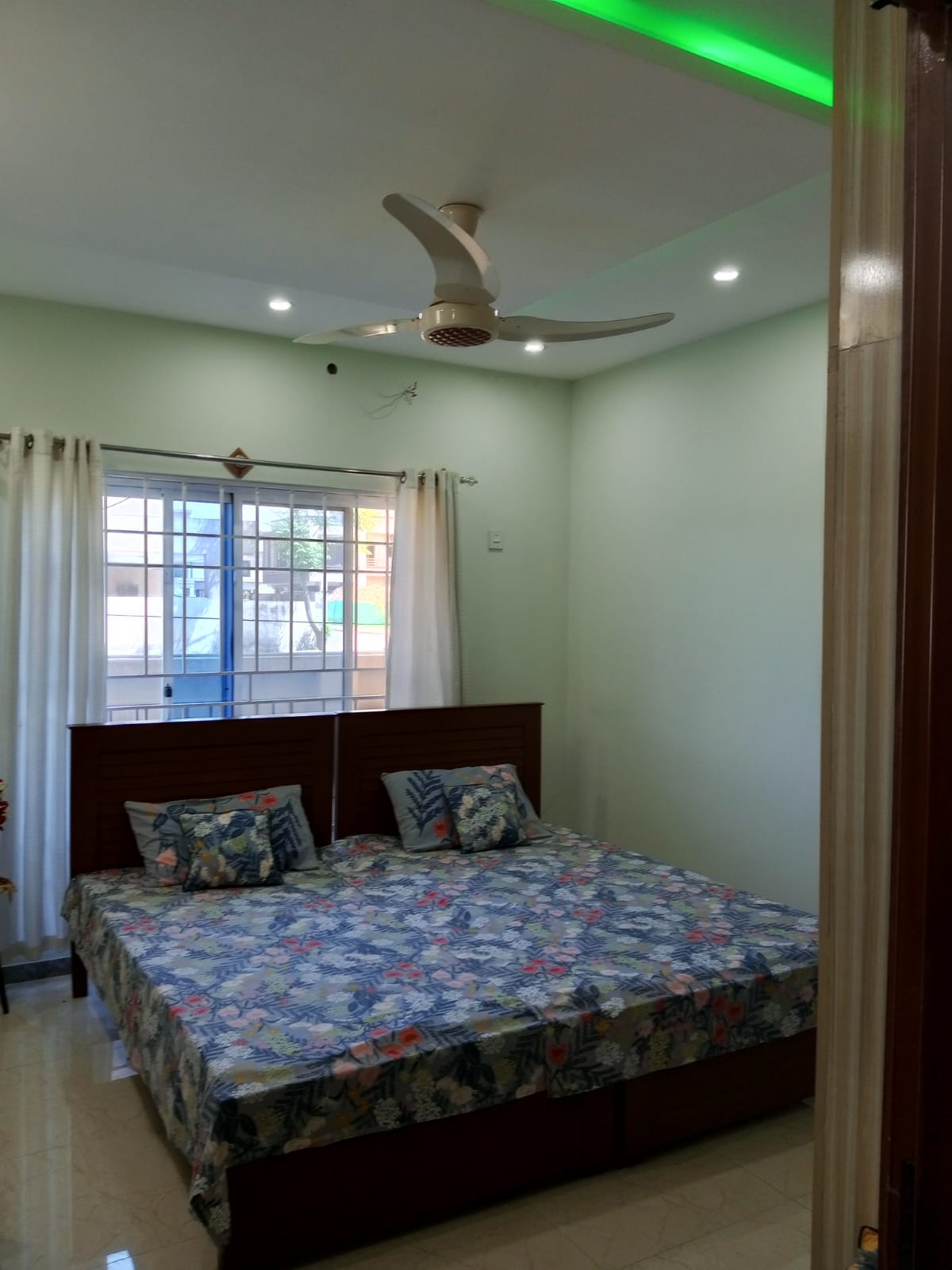 10 Marla House Available for sale in Sector E Bahria Town Phase 8 Rawalpindi