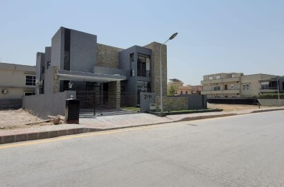 20 marla designer Villa  is now available for sale in  Bahria Town phase 3 Rawalpindi