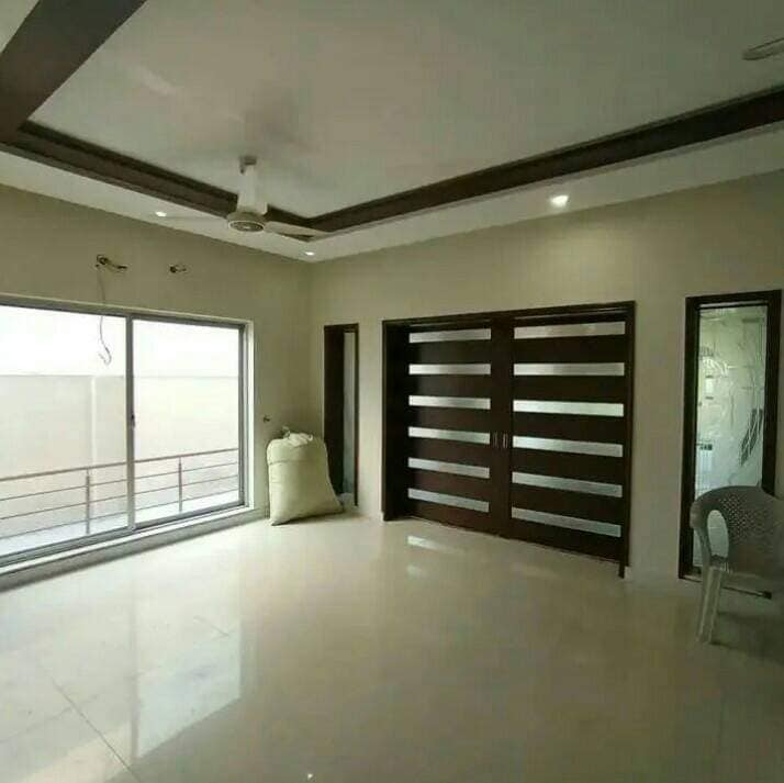 one Kanal Most Elegant Design Luxurious Villa For Sale in DHA Lahore