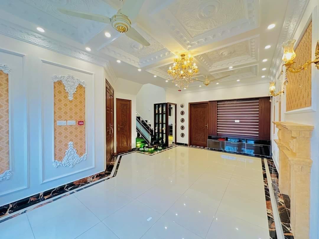 5 Marla Luxury villa For sale in DHA Lahore