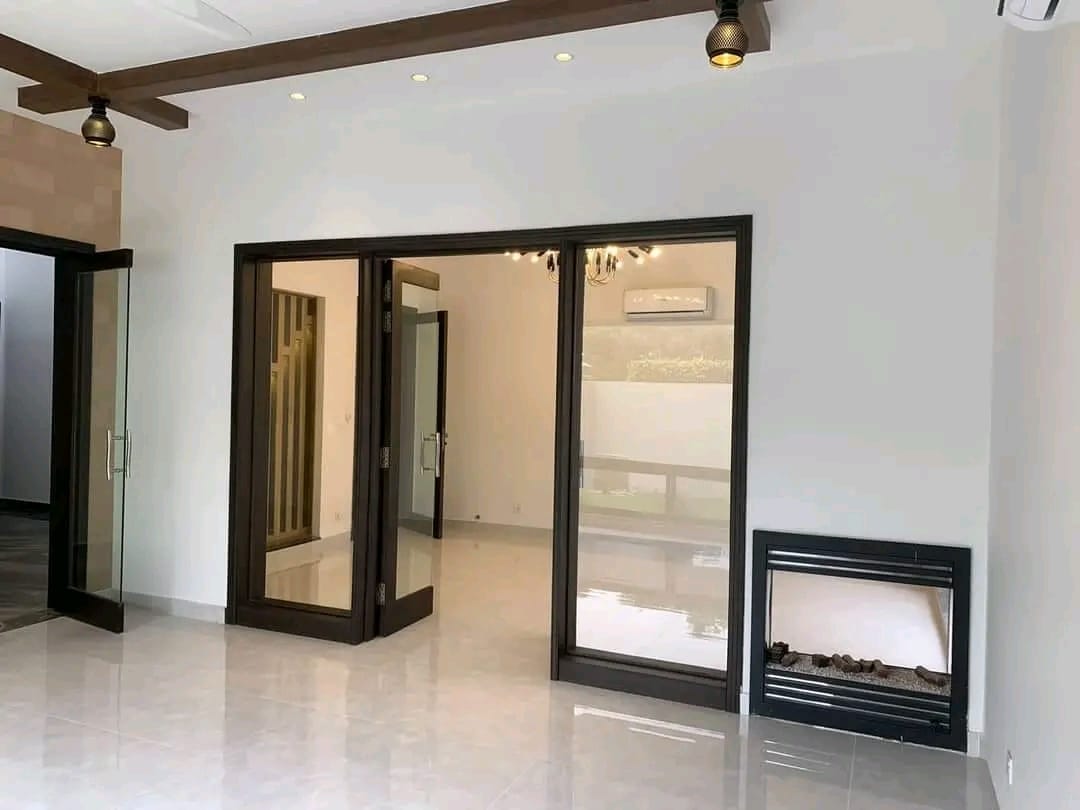 1 Kanal villa for sale in DHA Lahore