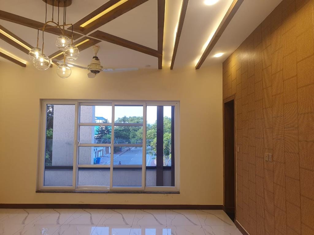 1 Kanal house for sale  House For Sale Very a Prime location of Bahria Town Rawalpindi