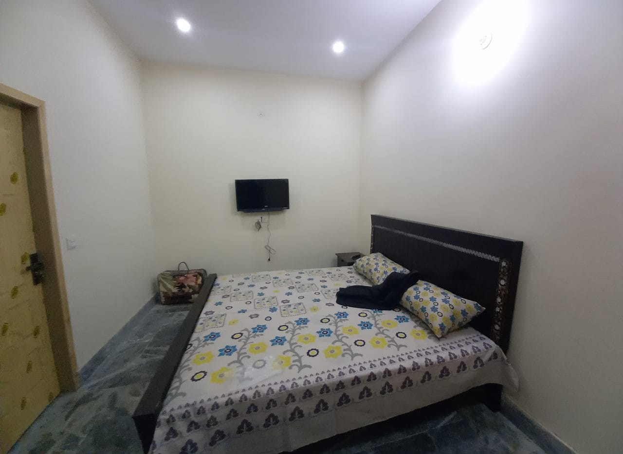 5 Marla Full Furnished Ground Portion For Rent  Near Shaukat Khanum UCP Lahore