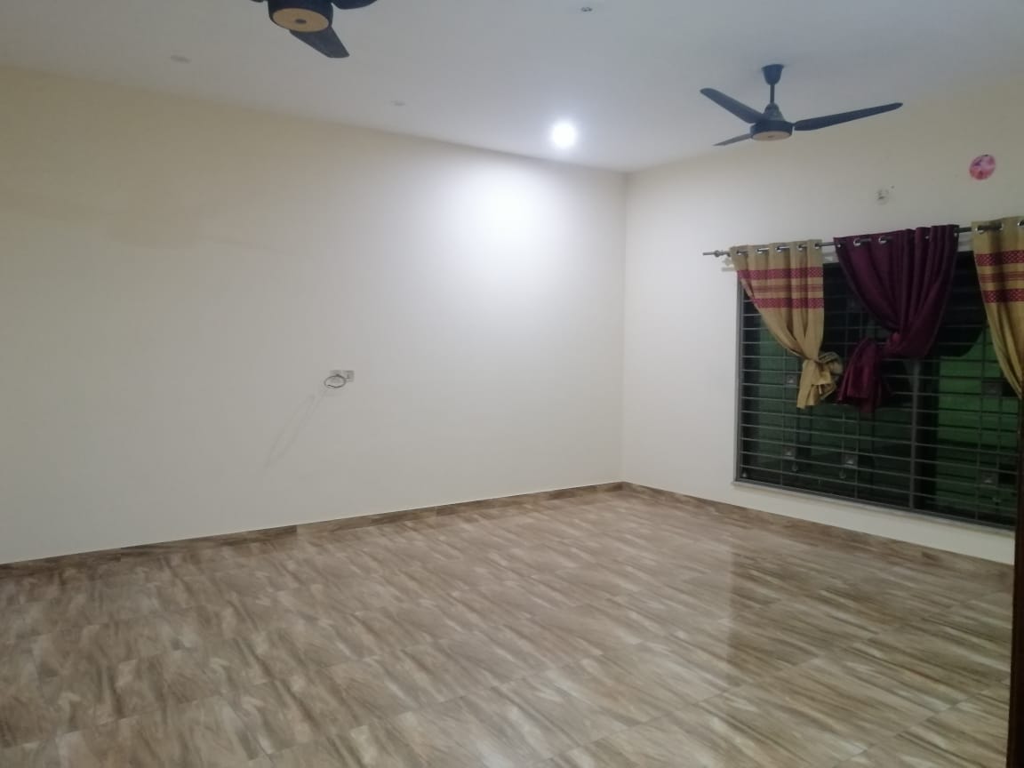 1 Kanal  Upper Portion for rent in Near Shaukat Khanum UCP Lahore