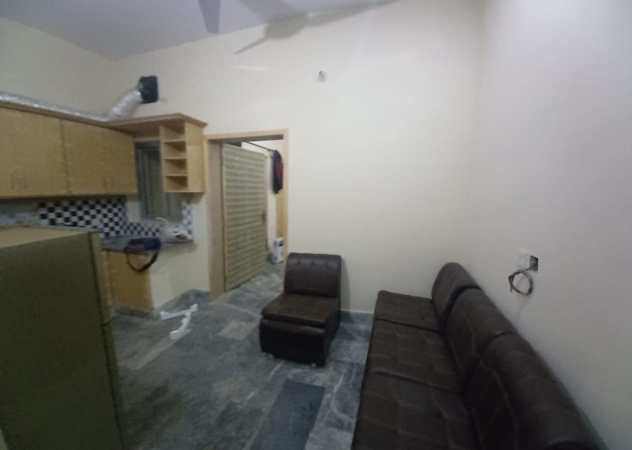 5 Marla Furnished Portion Real Pix Near Shaukat khanum UCP Lahore