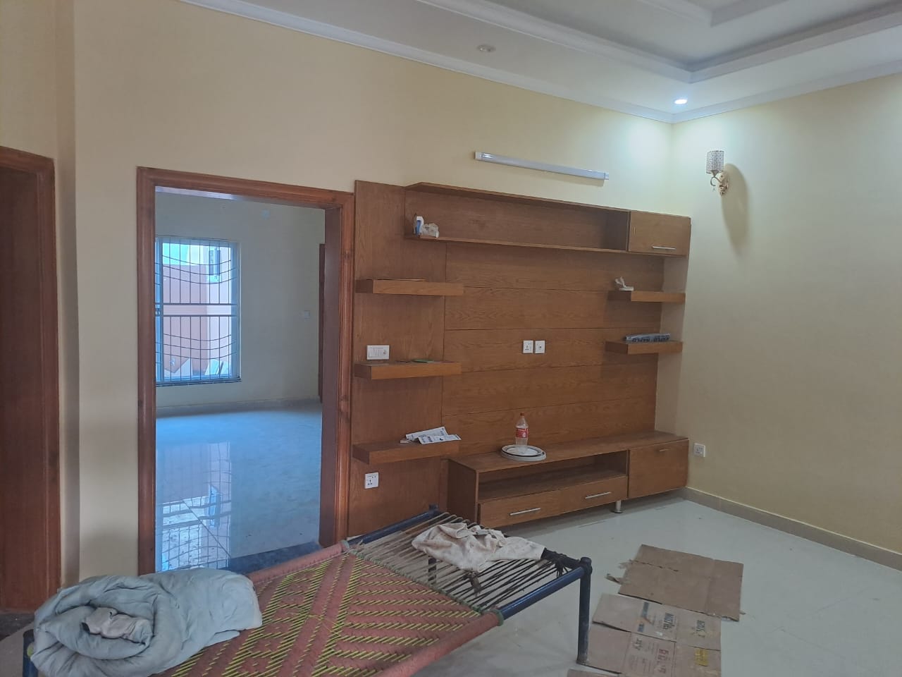 A Luxurious 1 Kanal 2nd Floor Portion For Rent Real Pix Near Shaukat Khanum UCP Lahore