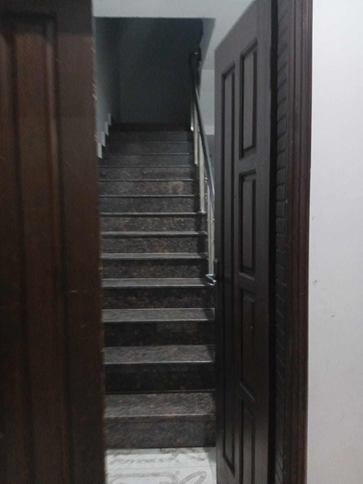 1 kanal double story House Available for rent in Model Town Lahore