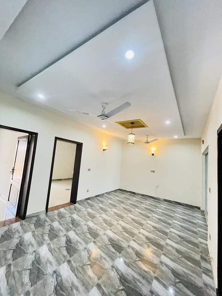 8 Marla Luxury Brand New House Available for Rent in G-11 Islamabad