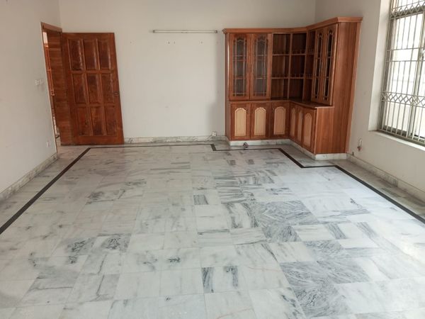 20 Marla Beautiful Upper Portion available for rent in G10 Islamabad