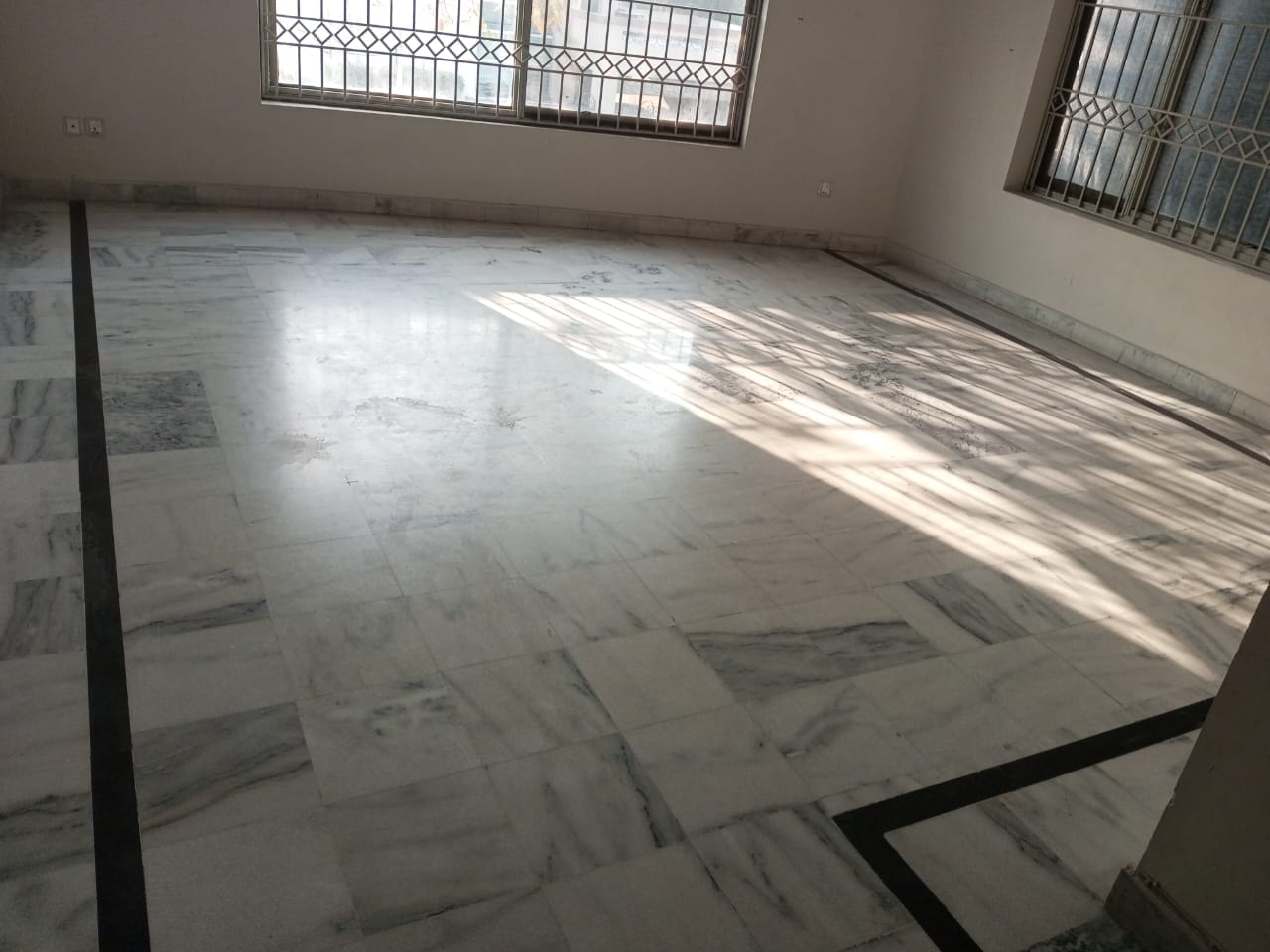 20 Marla Beautiful Upper Portion available for rent in G10 Islamabad