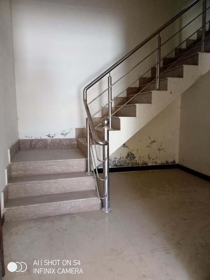 5.5 Marla Flat For Rent in Main Badshahi Road Near Shadman Colony Gujrat