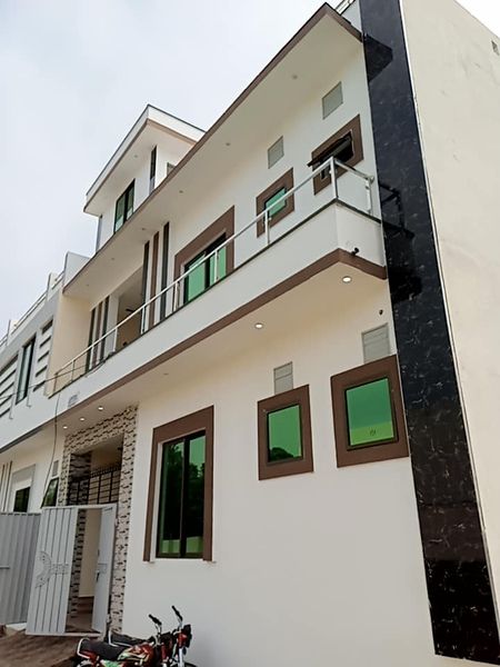 4 Marla Double Story House For Sale in New Model Town Bhimbhar Road Gujrat