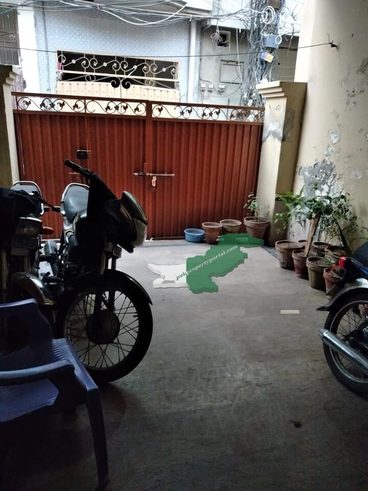 5 MArLa HausE for sale in Newo Eqbal Park s.t Nbr 2 waltan Rod Lahore