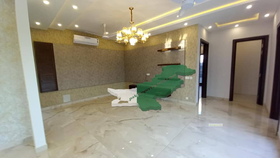 house for sale in DHA PHASE 6 Lahore