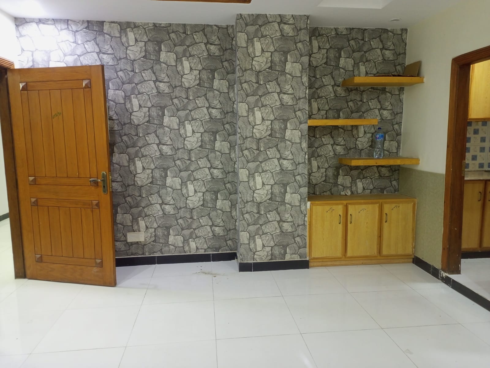 700 Square feet Apartment is available for rent in E-11 Islamabad