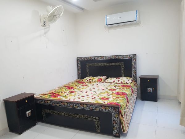 1 Bed Room Semi Furnished Apartment for Rent Bahria town Lahore