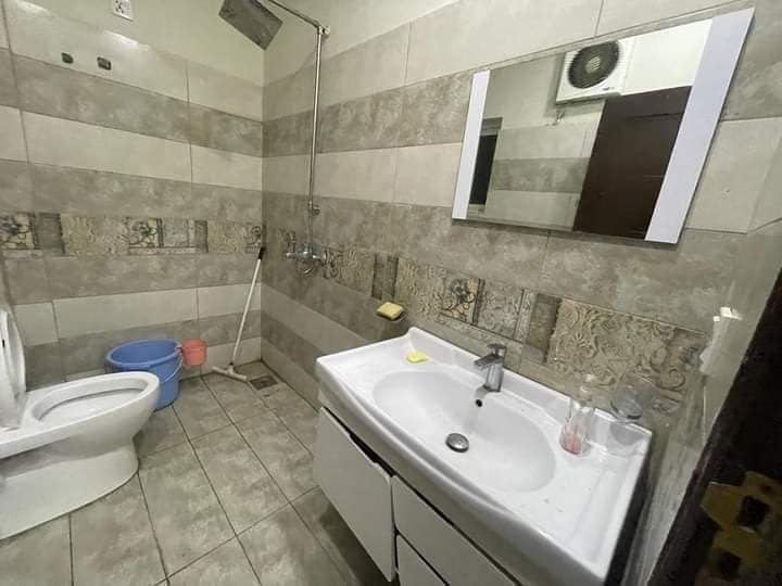 1 Bed Room Apartment Available For Rent in Bahria Town Lahore