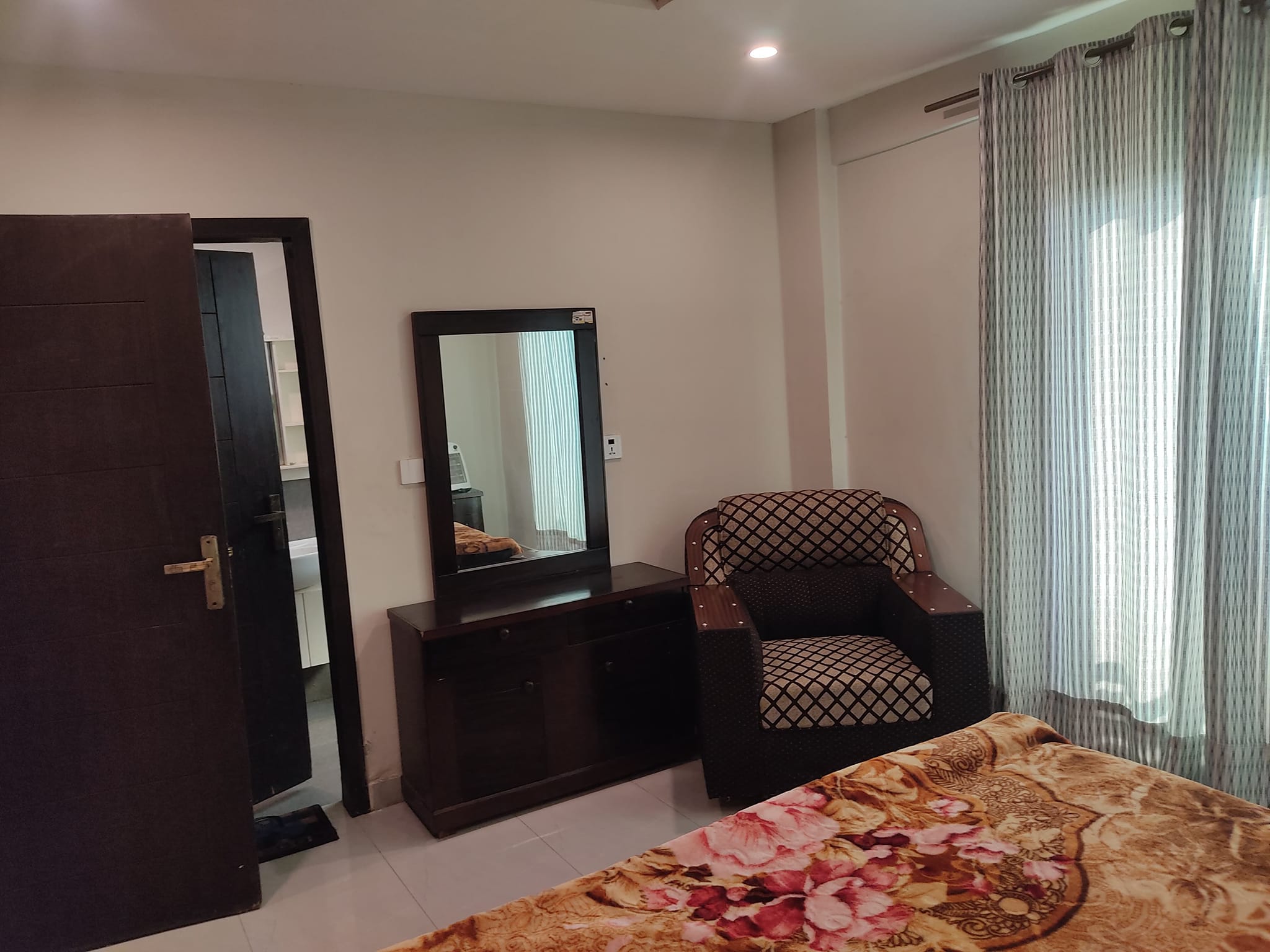 Furnished Apartment available for Rent Bahria town Lahore