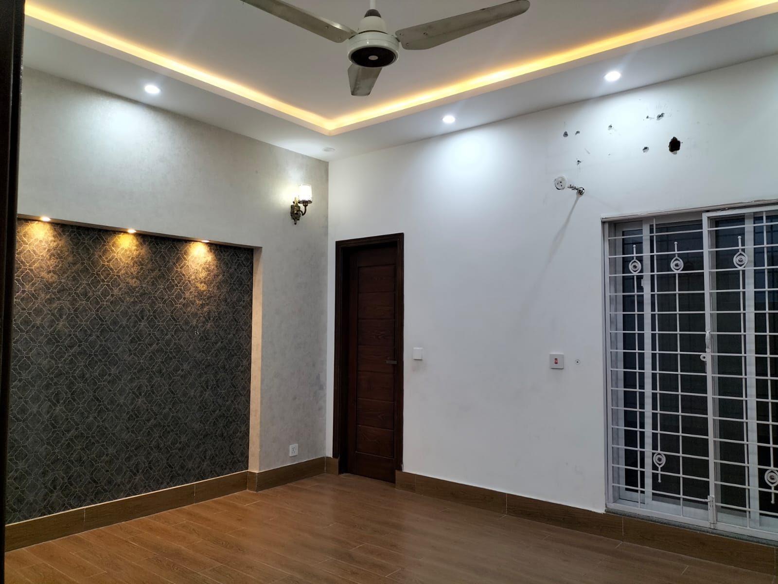 5 Marla New House for Rent  Bahria town Lahore