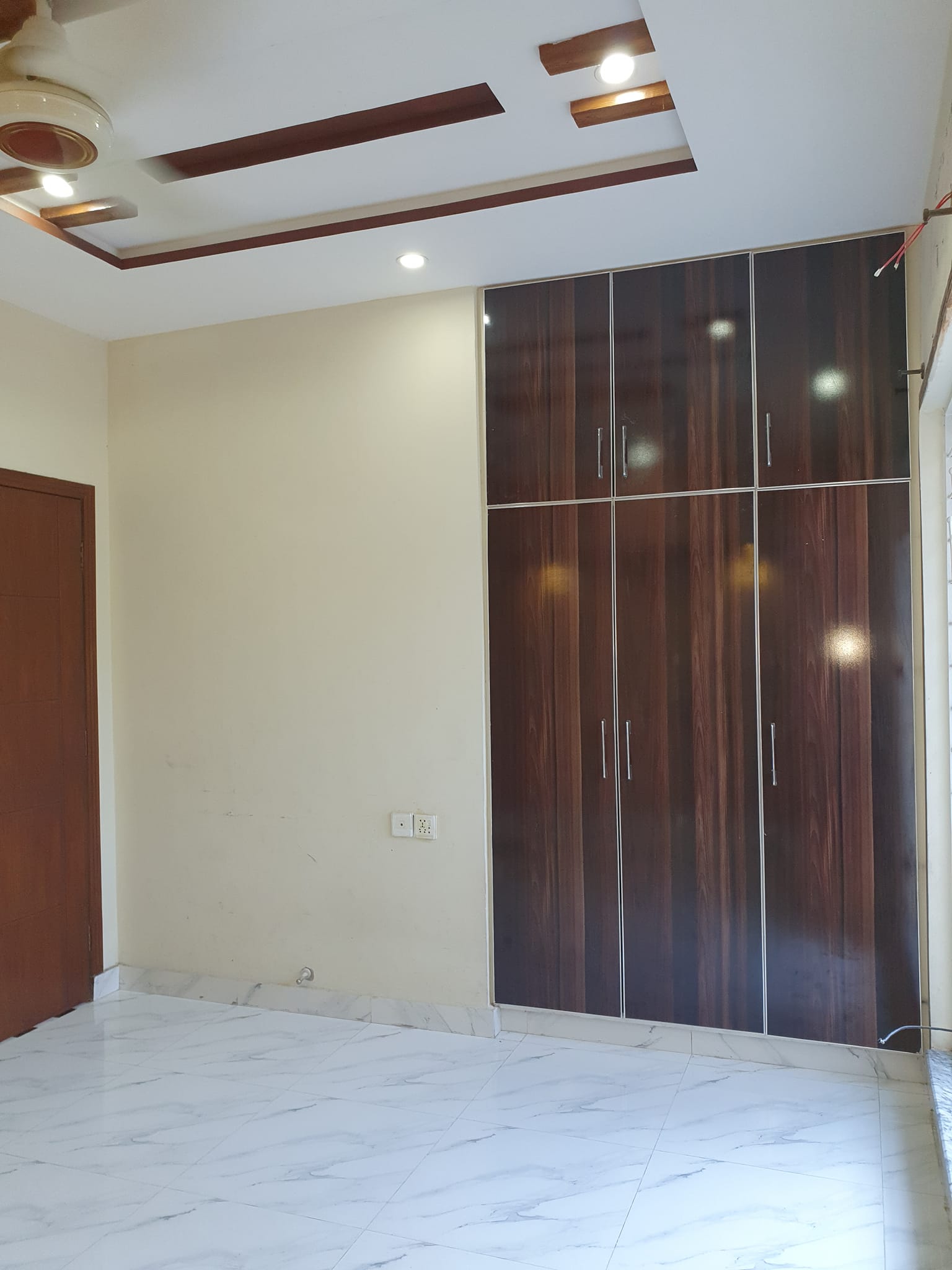 5 Marla New House available for Rent Bahria town Lahore