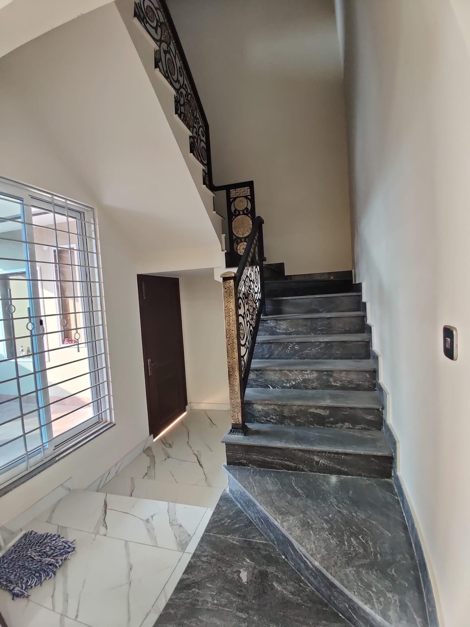 8 Marla Triple Story House Available for Sale in Bahadur pur Multan