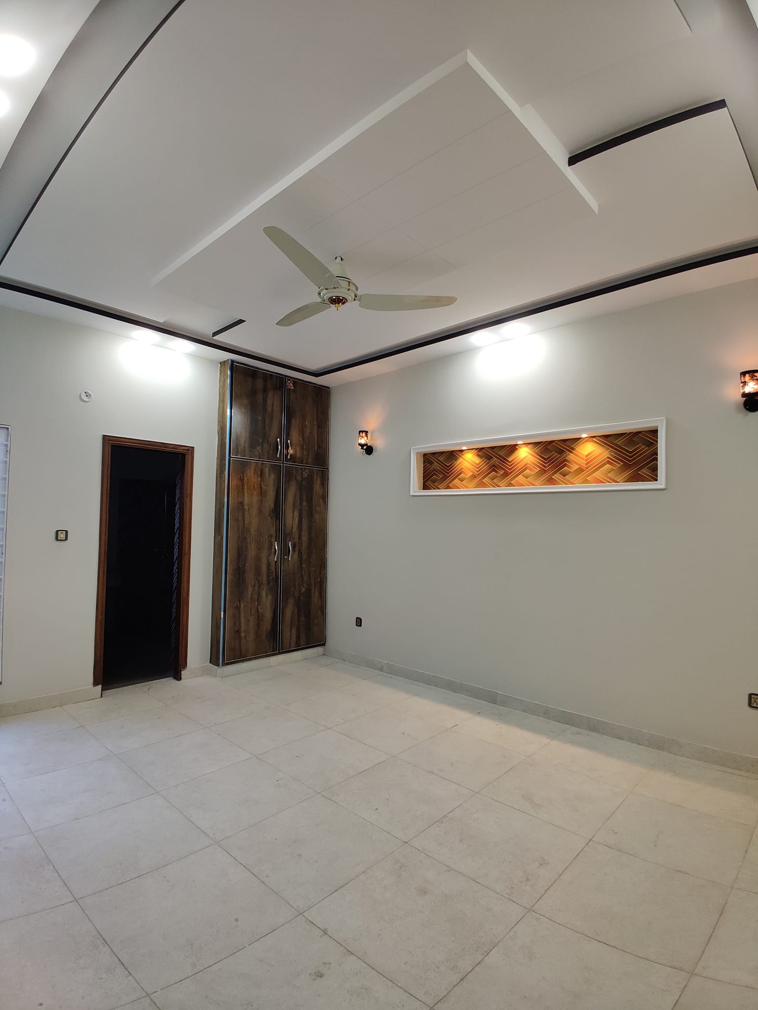 8 Marla Triple Story House Available for Sale in Bahadur pur Multan