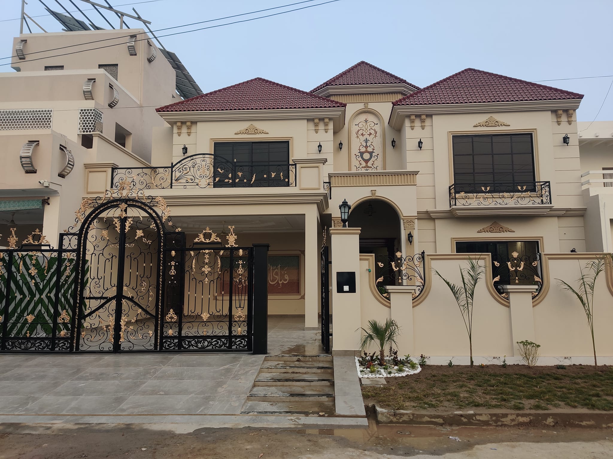 1 Kanal Banglow  Double Story House available for Sale in Wapda Town Phase 1 Multan