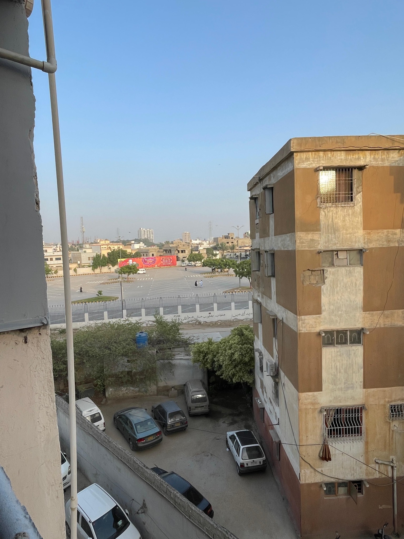 1050 sqft  Beautiful Flate for sale  The prime location of Gulshan e Iqbal Karachi