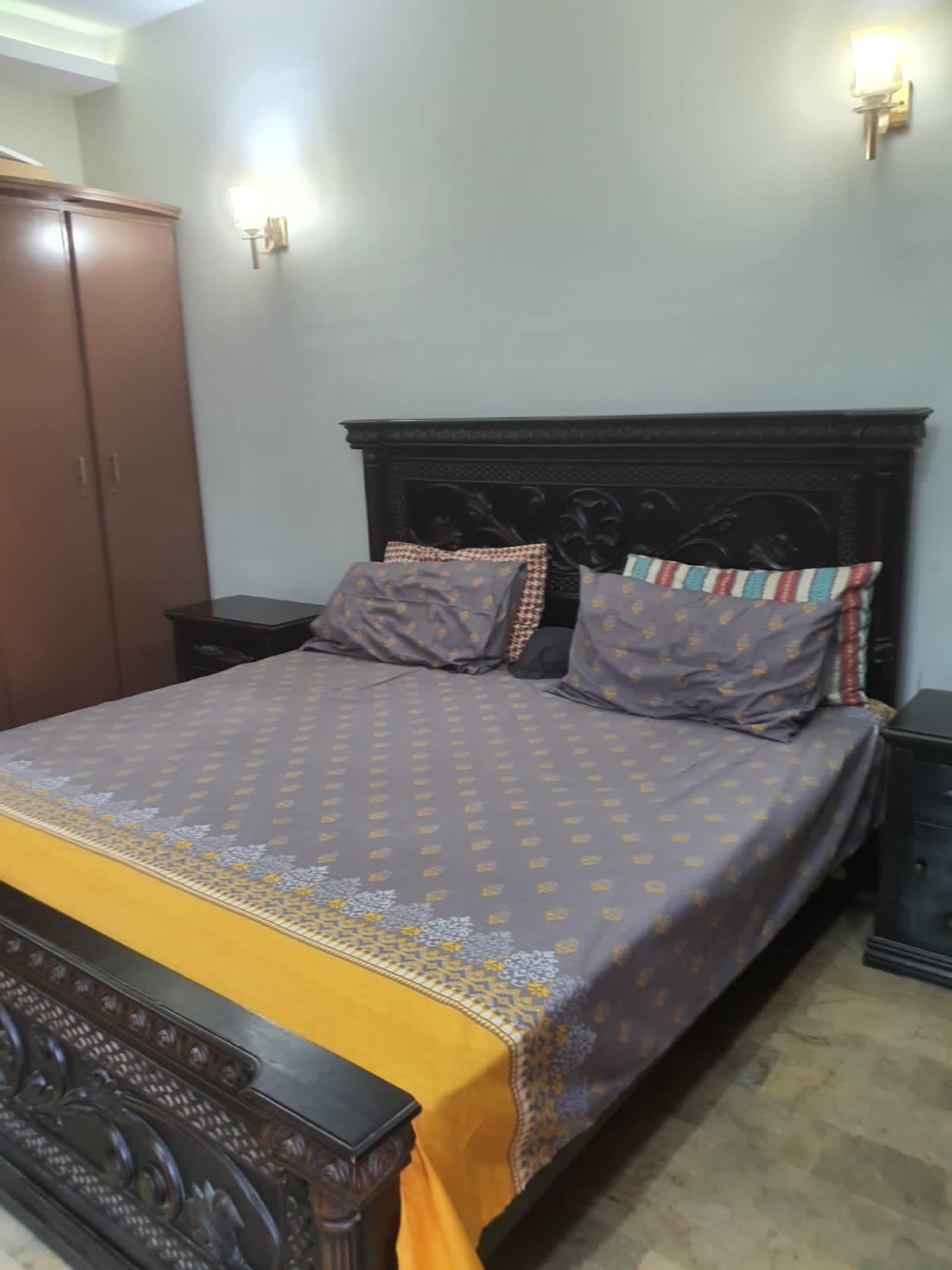 2000 Square Ft  apartment For Sale in  Gulistane Jauhar Karachi