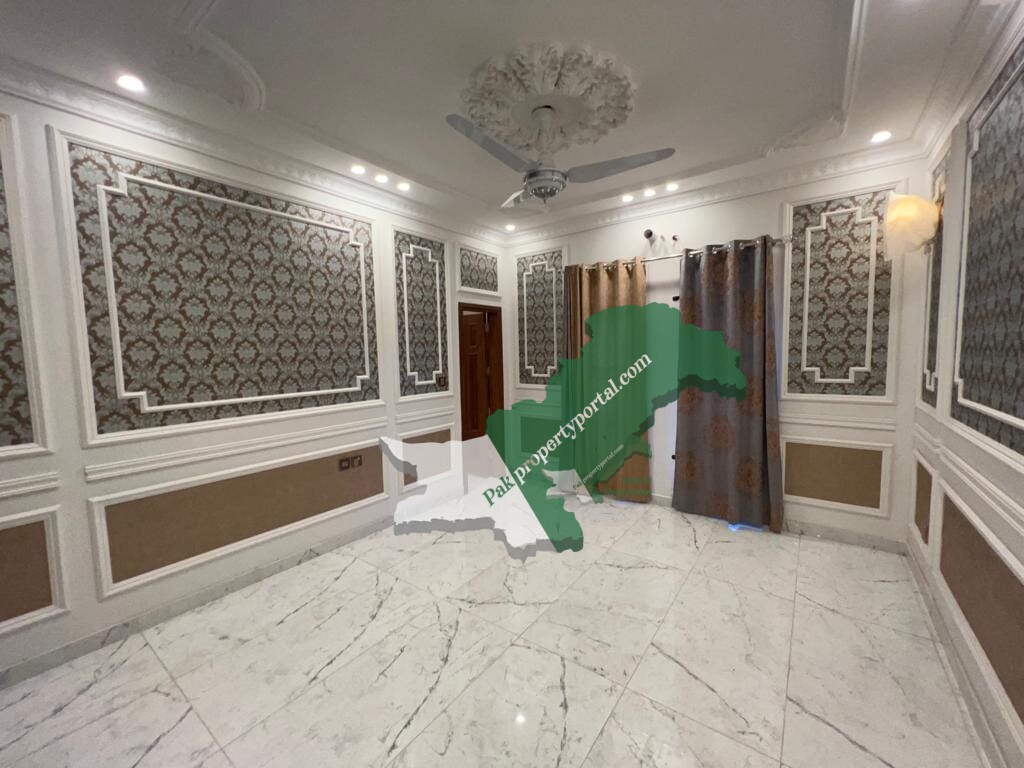 10 Marla Brand new Beautiful Upper Portion Lower Lock  Available For Rent in Sector C Gulbahar Block Bahria town Lahore