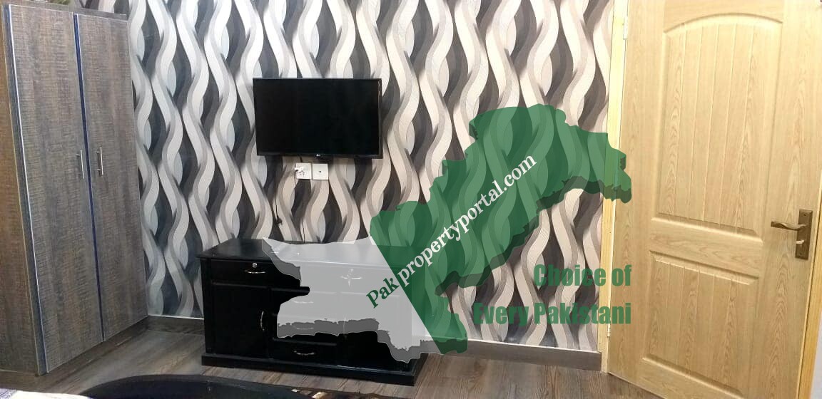 5 Marla house furnished for urgent sale in Al Jalil Garden Lahore