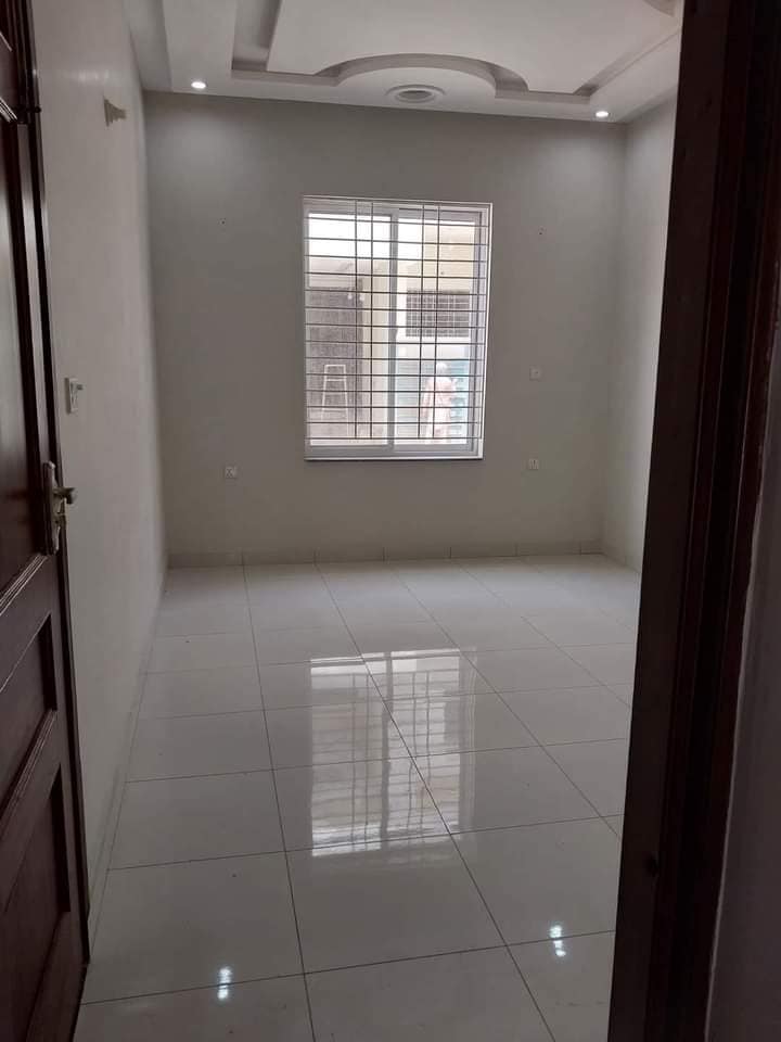 5 Marla double story House for sale in Allama Iqbal avenue civil hospital road Bahawalpur