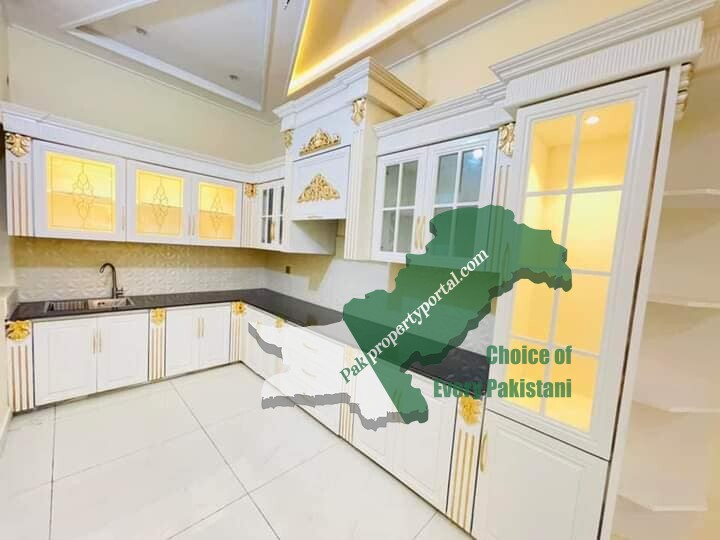 7 Marla classic house For Sale  location civil hospital road near pull dewan Bahawalpur