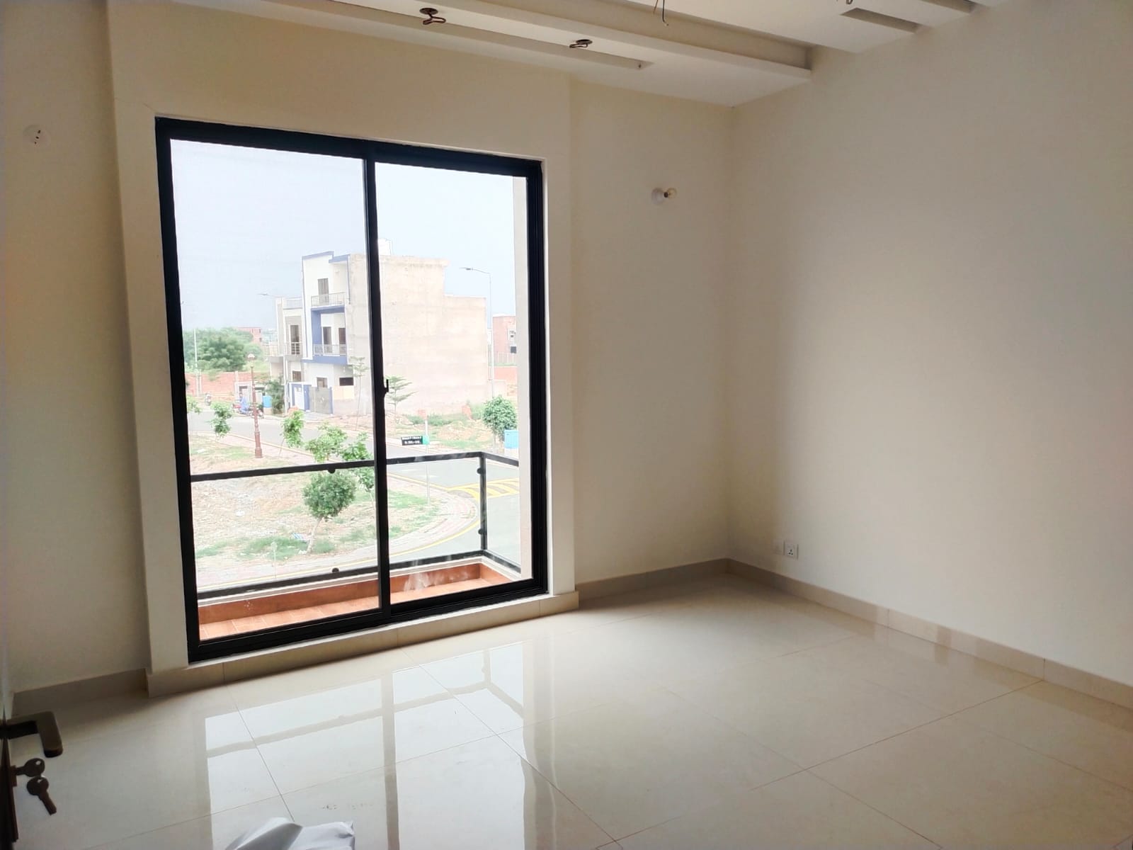5 Marla Luxury House for Sale in Dream Garden Defence Road Lahore